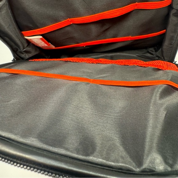 NWOT. Marvel kids Backpack Super Heroes Marvel apporx. 10”L x 12”H x 2”W. - Picture 13 of 16